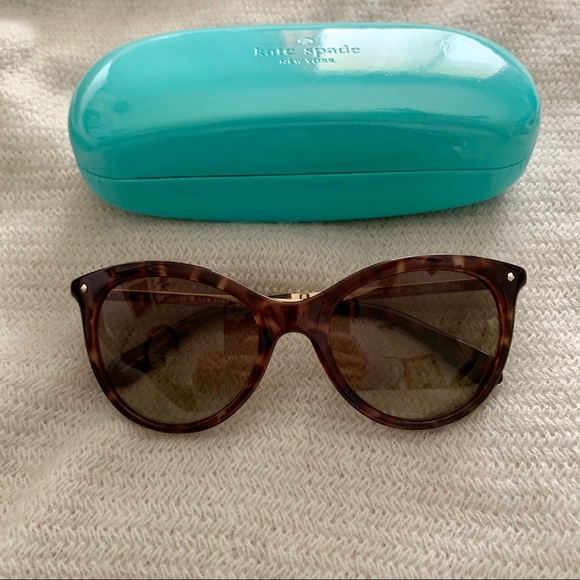 Kate Spade Amanda Sunglasses!😎🕶❤️. - Picture 1 of 7